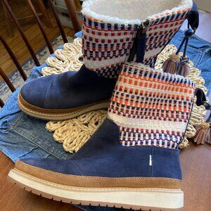 135 Toms Suede and Textile Boots, Size 6.5 US, EUC